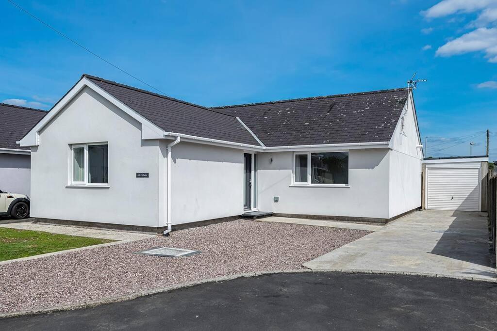 Family-Friendly Retreat Between Beach & Mountains Tremadog 외부 사진